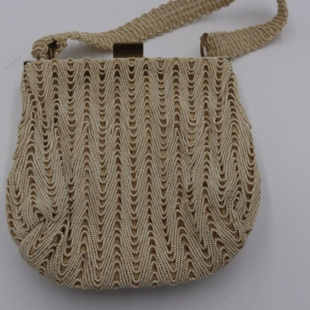 Vintage Cream Beaded Clam Shell Handbag Clutch - Picture 6 of 11